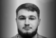 Вінницька громада схиляє голову перед 23-річним воїном Давидом Старовєром