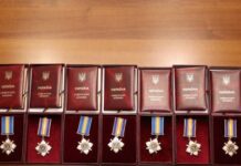 На Вінниччині вшанували пам’ять загиблих Героїв: родинам вручили державні нагороди