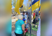 Як у Бджільній увічнили пам’ять загиблих героїв – розповідь на Форумі Громад