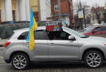 У Вінниці відбувся автопробіг на підтримку військовополонених: Фоторепортаж