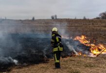 16 загорянь на Вінниччині: рятувальники ліквідували вогонь на площі понад 13 га