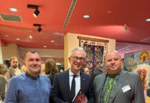 Президент ПАРЄ відвідав виставку вінницького митця Володимира Козюка у Страсбурзі На сесії ПАРЄ у Страсбурзі відкрилась виставка «Ukraine Through the Ages»