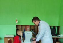 У Деребчині, що на Вінниччині, безоплатно обстежували зір місцевим жителям