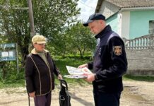 Рятувальники Вінниччини навчають громадян правилам безпеки