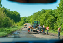 На трасі Ладижин – Тростянець розпочали ремонт: хто дав гроші