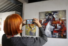 Творча група «Арт-Хотин» представила у Вінниці виставку живопису «Простір чотирьох вимірів»