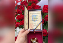 «Грєнка житиме вічно»: Назарія Гринцевича нагородили орденом біля його могили