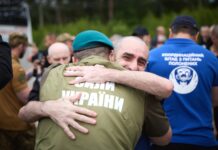 Черговий обмін полоненими: в Україну повернулися важкопоранені бійці