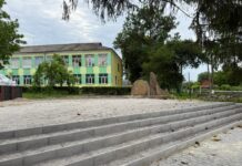 У Серебринцях завершується облаштування Алеї Слави на честь полеглих земляків