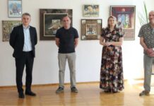 Тиша, що говорить кольором: у ВНТУ триває виставка «Фантазії скромного спостерігача»