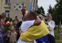 На Вінниччині зустріли звільненого з російського полону захисника Руслана Нестерука