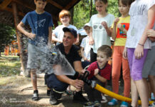 У таборі «Я — Маріуполь. Родина» рятувальники провели безпековий захід для дітей