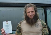 Головнокомандувач ЗСУ нагородив «Хрестом Хоробрих» воїна з 120-ї бригади