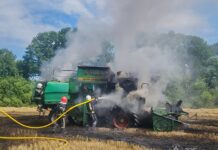 На Вінниччині під час жнив загорівся комбайн — рятувальники ліквідували пожежу