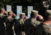 На Вінниччині відкрили меморіал загиблим медикам