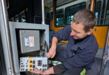 У Вінниці модернізують трамваї: отримали нові модулі зі Швейцарії