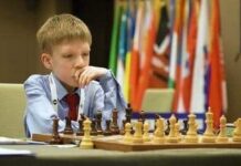 Юний шахіст з Вінниччини Артьом Андрієнко та його тренер отримають стипендії Президента України