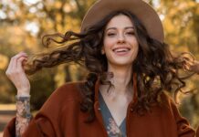 Як восени зберегти красу волосся: прості поради, які справді працюють