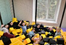 Стрибки на батуті, VR-пригоди і море емоцій: ювенальні поліцейські здійснили мрію вихованців реабілітаційного центру