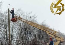 Енергетики «Вінницяобленерго» четверту добу безупинно відновлюють електропостачання після негоди