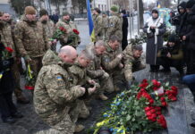 У Вінниці вшанували пам’ять загиблих героїв з нагоди Дня Соборності України