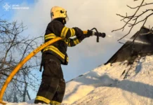 На Вінниччині за добу ліквідували 11 пожеж у житловому секторі: є постраждалий