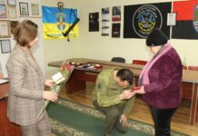 У Хмільницькому районі родинам полеглих воїнів вручили державні нагороди