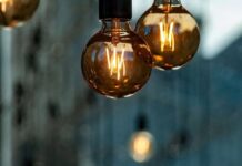 На Вінниччині упродовж доби діятимуть погодинні відключення світла