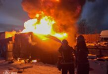 Масштабна пожежа сталася у Вінниці: є постраждалий