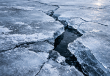 У Вінниці на Вишенському озері з-під криги дістали тіло жінки