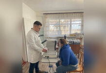 У Бджільній близько 50 мешканців безкоштовно перевірили зір під час виїзду проєкту «Лікар у село»