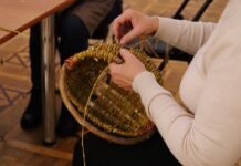 У Вінниці навчатимуть лозоплетінню: у музеї проведуть майстер-клас із виготовлення вази