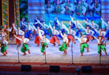 У Вінниці відзначили 42-річчя Народного ансамблю танцю «Барвінок» благодійним концертом