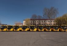 На Вінниччині передали ще дев’ять шкільних автобусів громадам області