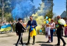 Бершадська громада зустріла звільненого з ворожого полону земляка Едуарда Арсенчука
