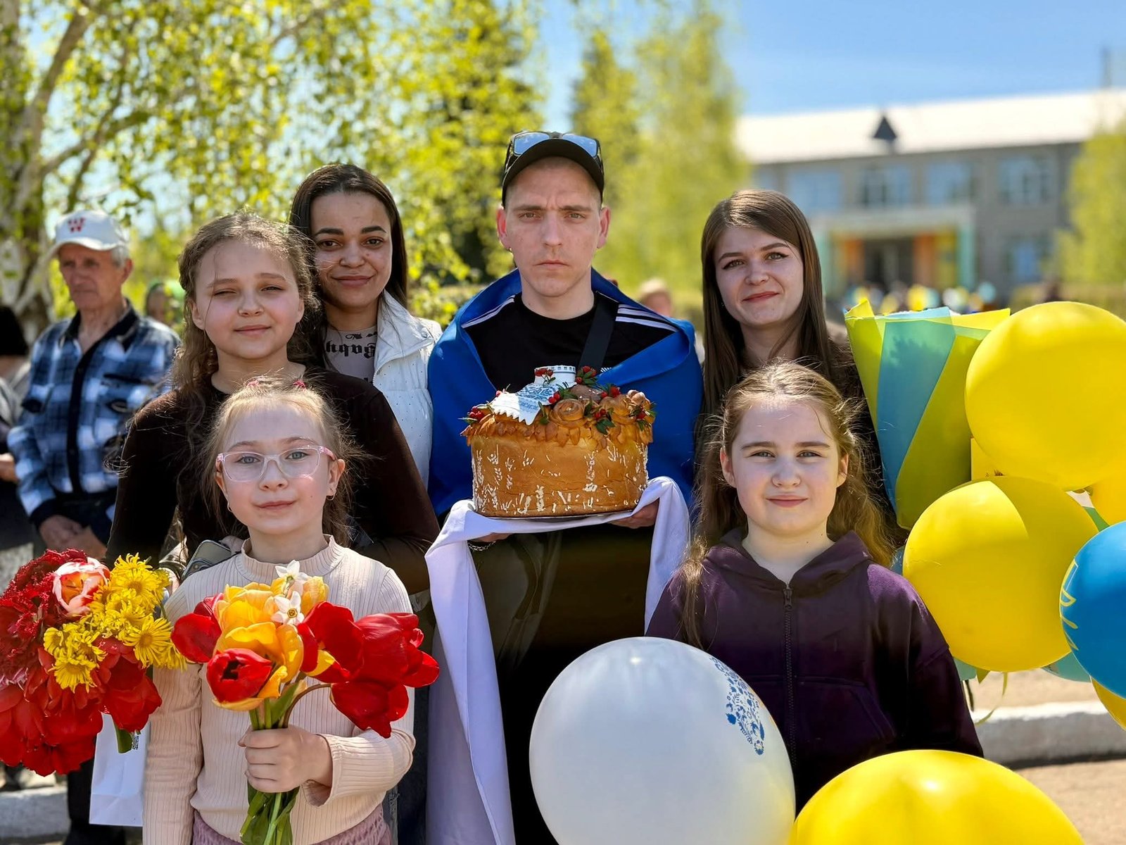 Бершадська громада зустріла звільненого з ворожого полону земляка Едуарда Арсенчука