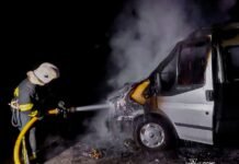 На Вінниччині під час руху загорівся мікроавтобус