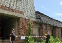 У Могилеві-Подільському поліцейські обстежили небезпечні закинуті об’єкти