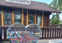 У Подільському зоопарку триває збір пластикових кришечок на підтримку ЗСУ