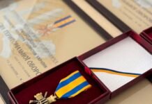 У Жмеринському районі родинам семи полеглих воїнів передали посмертні нагороди