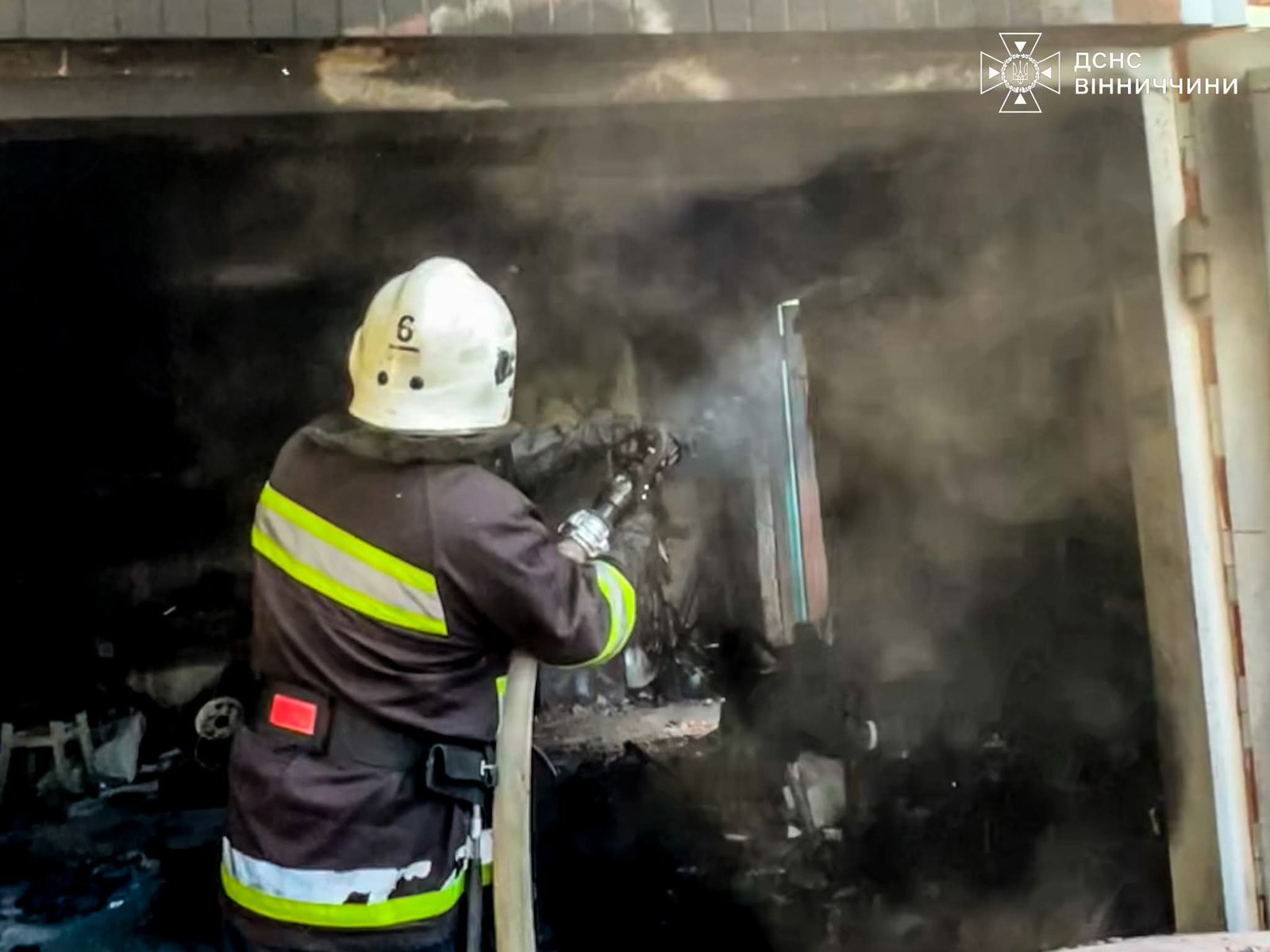 Пожежа в житловому будинку та ще сім займань на Вінниччині: де...