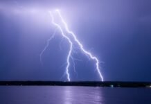 До кінця доби 29 червня на Вінниччині очікуються гроза та шквали до 20 м/с