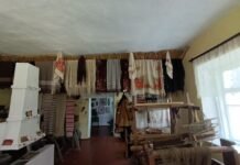 200-річні костюми і родинні таємниці: у сільській школі на Вінниччині створили музей пам’яті