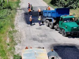 Де на Вінниччині триває ямковий ремонт: перелік громад
