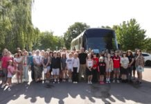 30 дітей Захисників із Вінниччини вирушили на двотижневий відпочинок до Чехії