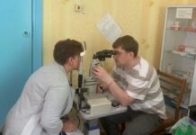 Безкоштовні окуляри та огляд лікарів: проєкт «Лікар в село» завітав до Козинців