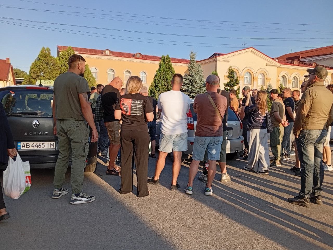 «Немає власних точок»: у Вінниці близько сотні ветеранів вийшли на розмову...