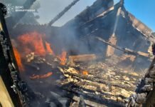 Ледь не згорів увесь будинок: на Вінниччині родина залишилася без даху над головою