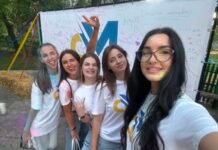 Арт-локації, медичний практикум та збір коштів: як у Бершаді відзначили День молоді
