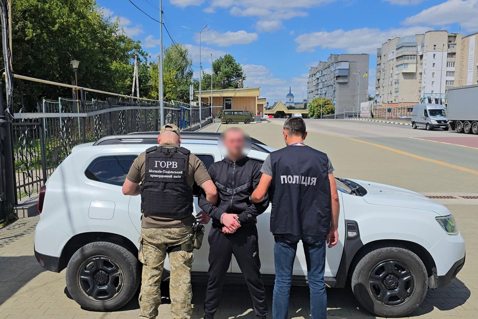 Молдова екстрадувала в Україну 30-річного вінничанина, якого підозрюють в організації схеми...